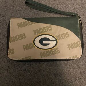Little Earth Green and Cream Packers Wallet